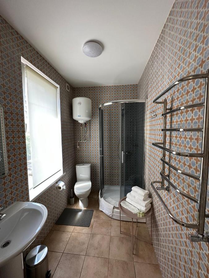 P2B Hostel & Bar Kiev Exteriör bild